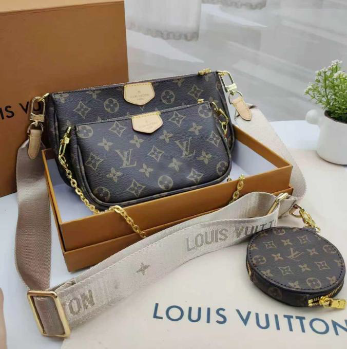 Louis Vuitton Multi Pochette Accessoires Monogram Canvas Beige Strap Bag