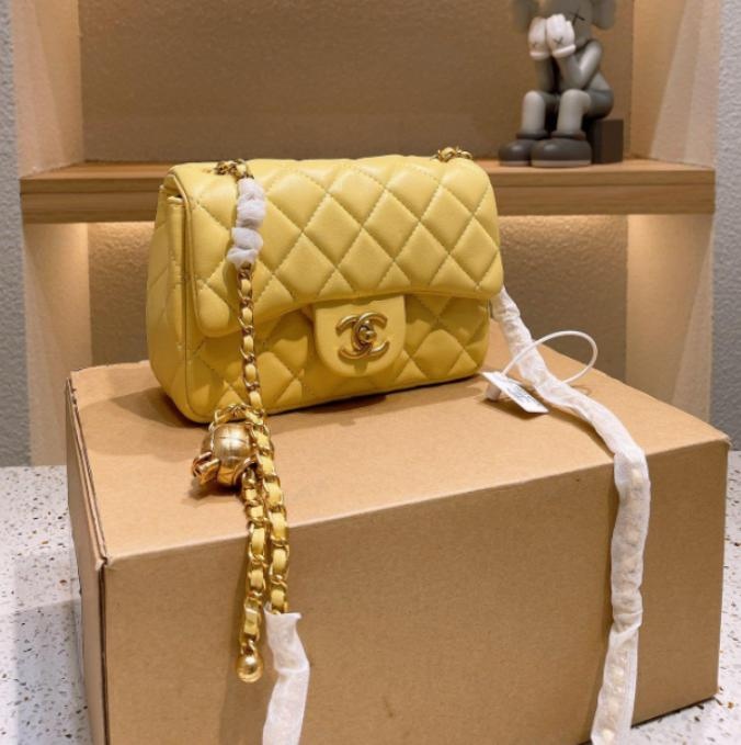 CHNL Lambskin Quilted Pearl Crush Yellow Flap Leather Bag with Gold Signature CC Buckle