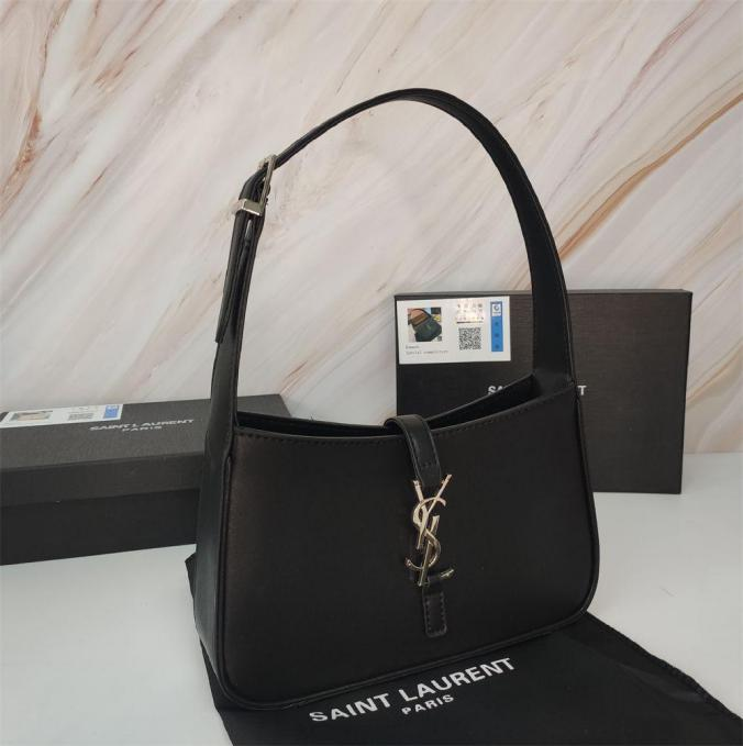 5 à 7 Black & Silver Shiny Leather Monogram hook-Hobo Handbag