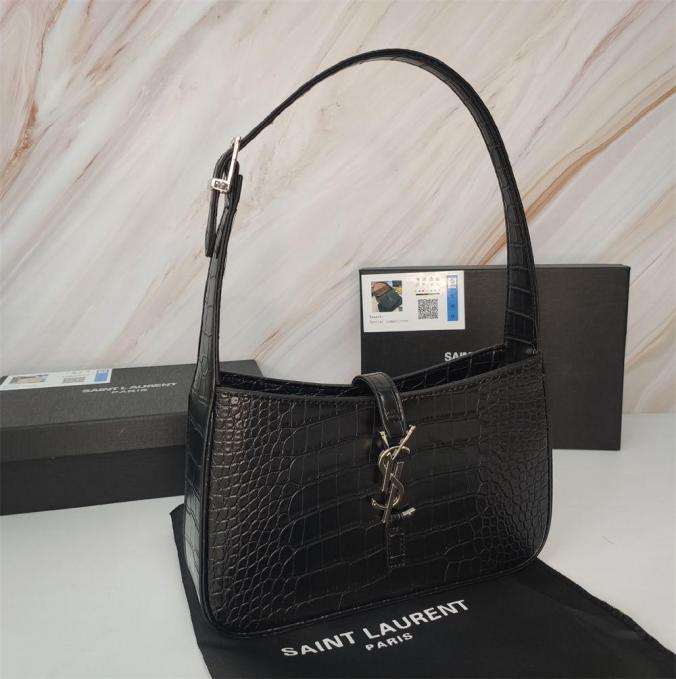 Le 5 À 7 Croc-embossed Black Leather Shoulder Hobo Soft Bag with Metal Cassandre Hook