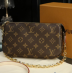 Louis Vuitton Pochette Accessoires Chain Monogram Canvas Women's Crossbody Shoulder Bag