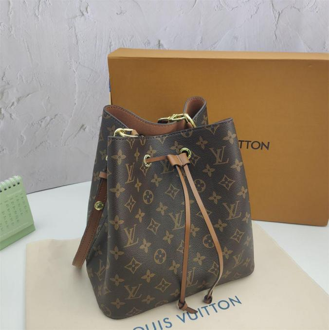 LV NéoNoé MM Monogram Canvas Caramel-colored Shoulder Strap Bucket Bag